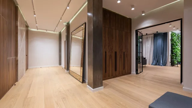 Frassino il legno perfetto per pavimenti eleganti e resistenti.