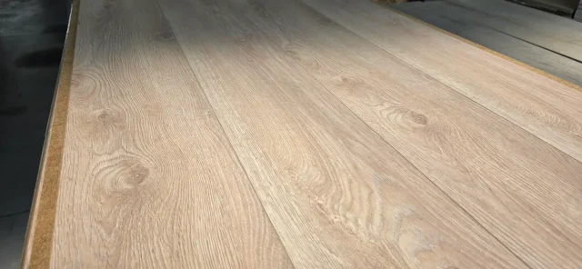 Parquet o laminato Cosa ha pi&ugrave; senso per il tuo spazio