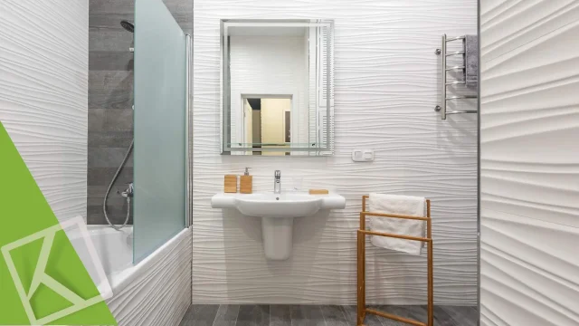 Arredo bagno disabili e salvaspazio: mobili sospesi su misura